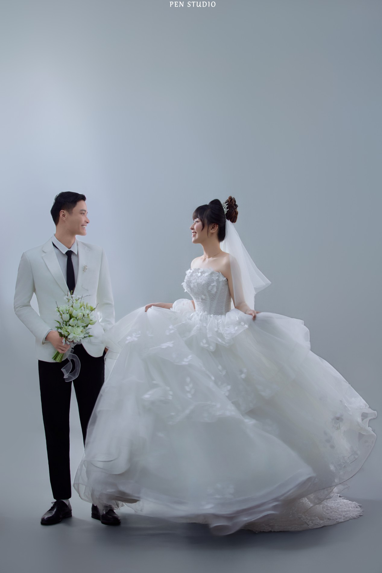 Hồ Đăng Xuân & Nguyễn Thị Mỹ Linh